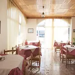 Captain's Hotel 2*