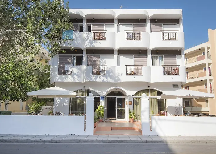 فندق Captain's 2*