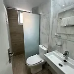 Captain's Hotell 2*