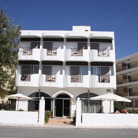 Hotell Captain's 2*